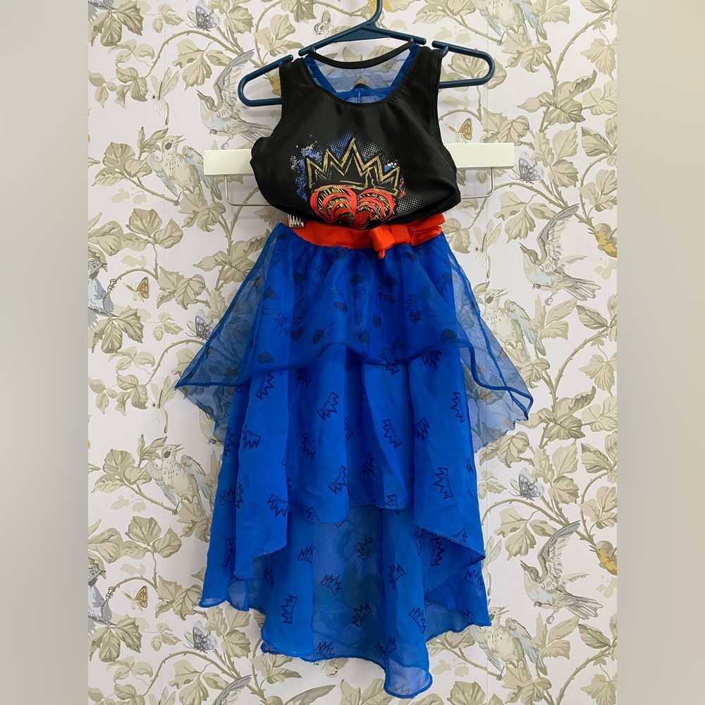 Disney Descendants “Evie” Hi-low skirt and bodysuit. Sz 4/5 (3x$10/$25)
